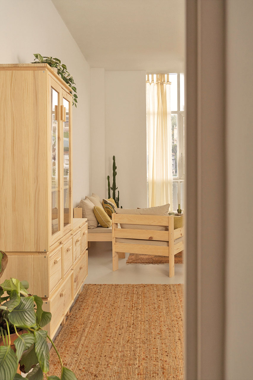 Imagen de ambiente 4 para:Vitrina alta con cajones